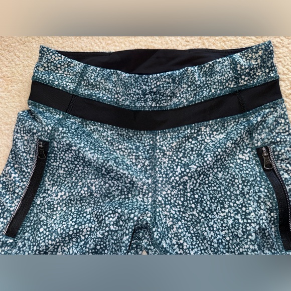 lululemon Inspire Tight II Full-On Luxtreme Pebble Print Size 6 - Picture 5 of 8